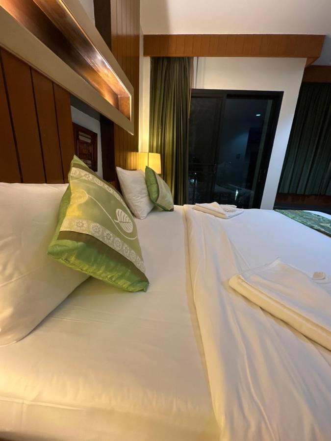 The Prisha Inn Patong Екстер'єр фото